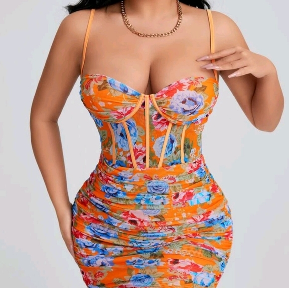 13 xl dresses/1 skirt - Picture 1 of 14